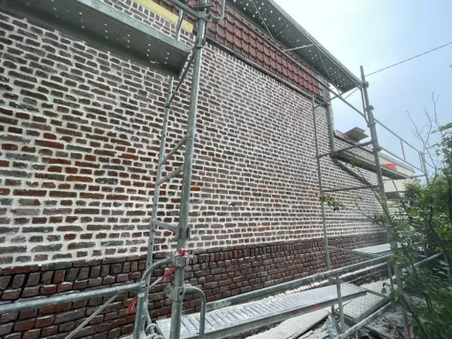Rénovation d'un mur en brique à Douai , Douai, Appel Ramzi